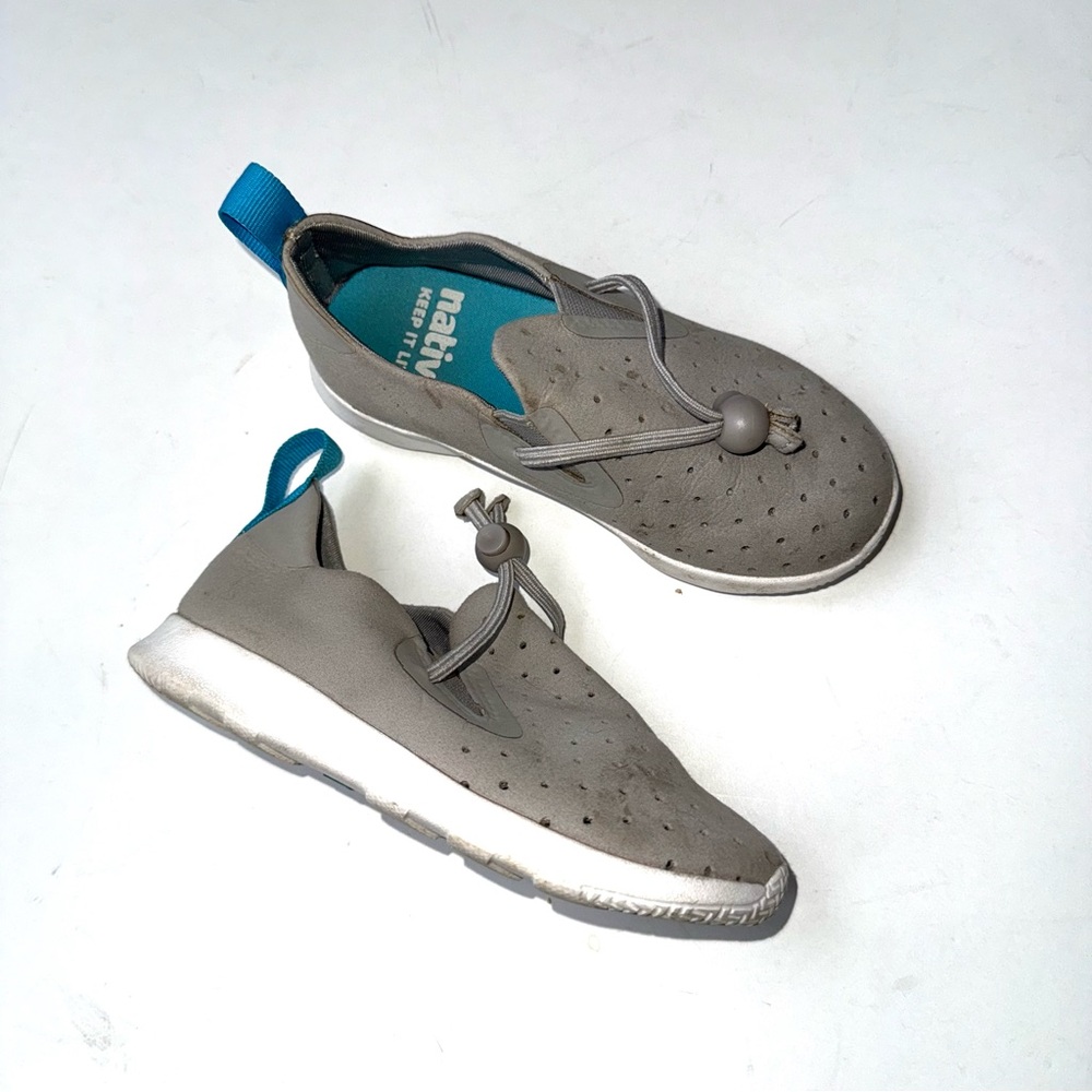 NATIVE Kids 10 Light Gray Weight Adjustable Apollo Box Slip on Sneakers Shoes GS